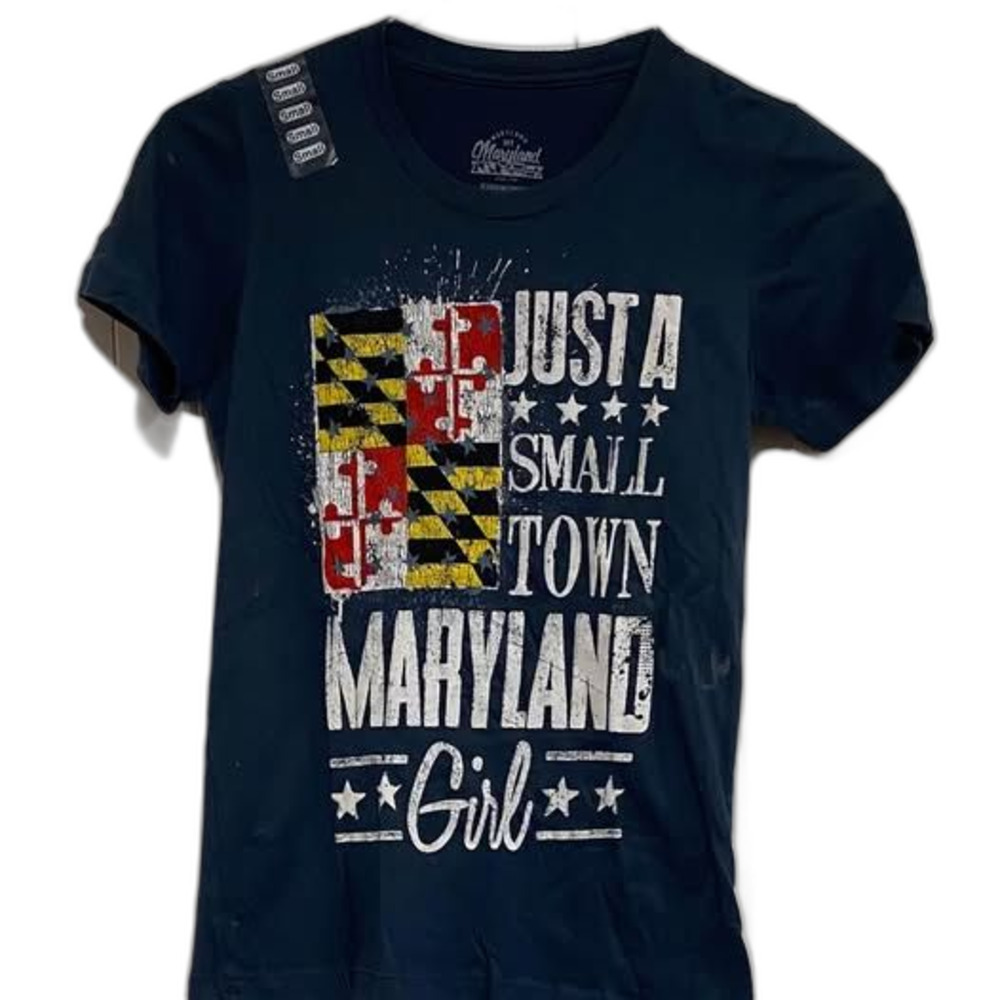 New Ladies “Small Town Maryland” Shirt - Size S